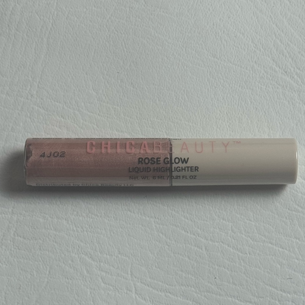 Chica Beauty Liquid Highlighter Rose Glow SEALED 6ML/ .21
FI Oz New